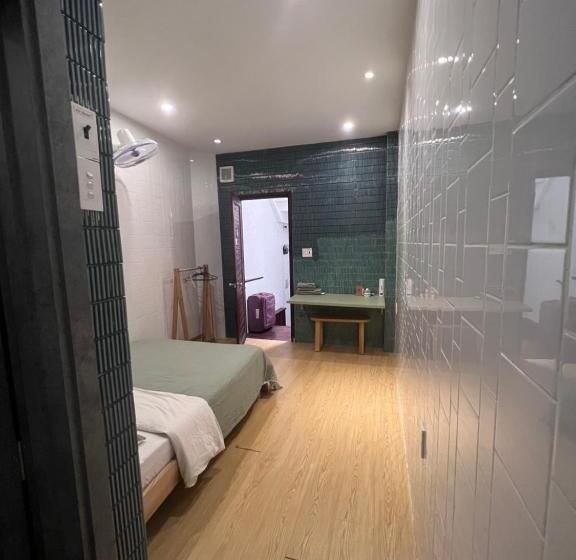 اتاق استاندارد, Meow Hotel & Cafe