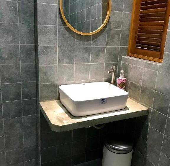 اتاق استاندارد, Meow Hotel & Cafe