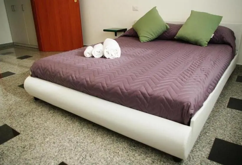 استودیوی استاندارد, Business Home Piazza Cesare Battisti B&b Residence