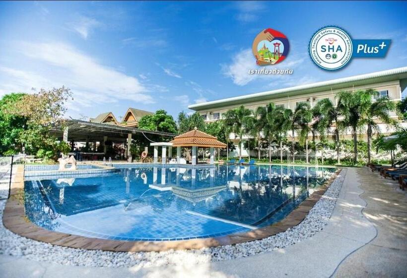 Номер Deluxe Вид на Горы, Blue Beach Grand Resort And Spa