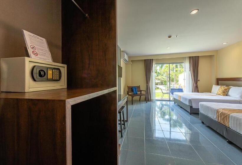 Номер Deluxe, Blue Beach Grand Resort And Spa