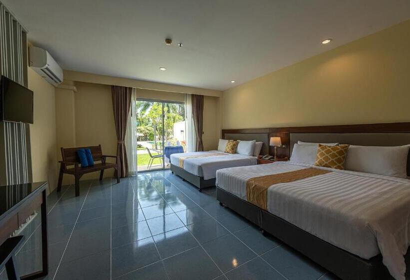 Номер Deluxe, Blue Beach Grand Resort And Spa