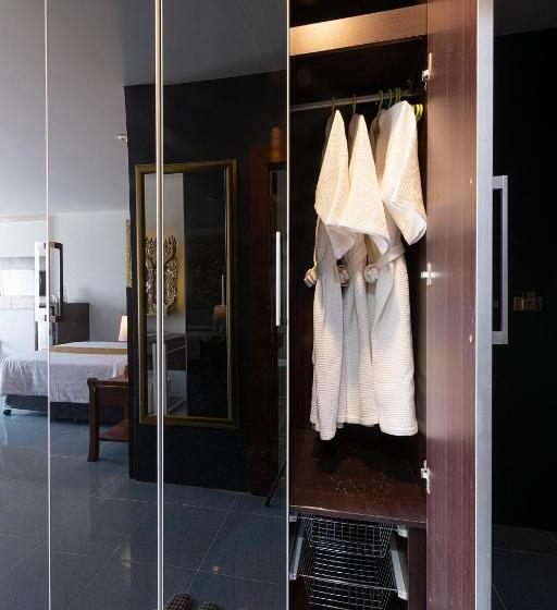 Трехместный Номер Deluxe, Blue Beach Grand Resort And Spa
