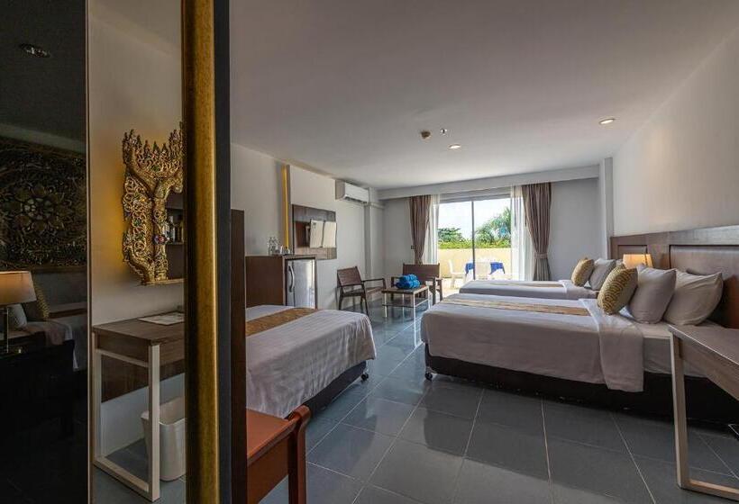 Habitació Triple Deluxe, Blue Beach Grand Resort And Spa