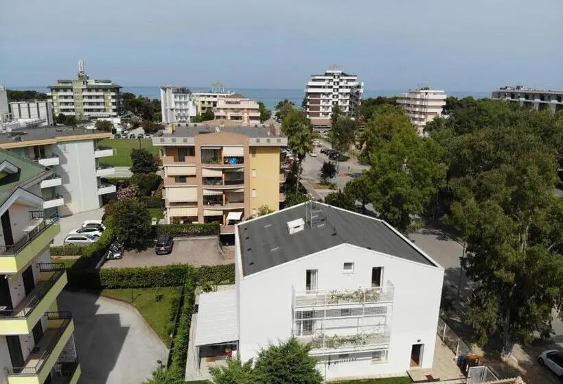 Huoneisto 1 Makuuhuone Parveke, Otium Casa Vacanze Servizio Spiaggia Incluso A 200 Mt