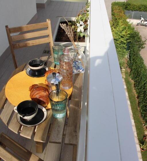 带1个卧室的带阳台的公寓, Otium Casa Vacanze Servizio Spiaggia Incluso A 200 Mt