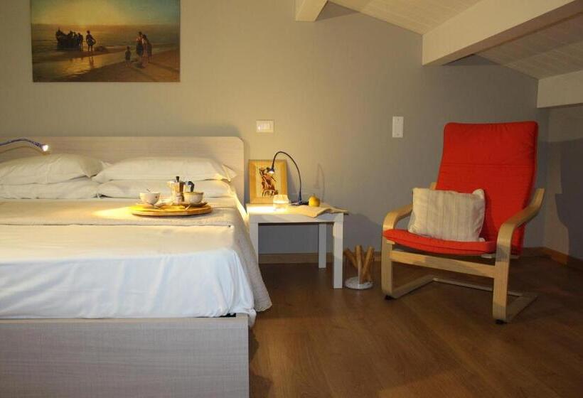 带1个卧室的顶楼公寓, Otium Casa Vacanze Servizio Spiaggia Incluso A 200 Mt