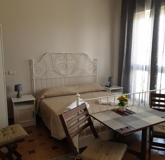 غرفة قياسية مطلّة علي الحديقة, Casa Nostra Villa Cellini