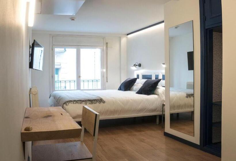 エコノミールーム, Alda Jolio Jaca