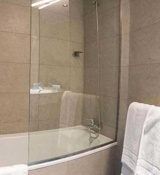 スタンダードトリプルルーム, Alda Jolio Jaca