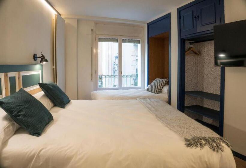 スタンダードトリプルルーム, Alda Jolio Jaca