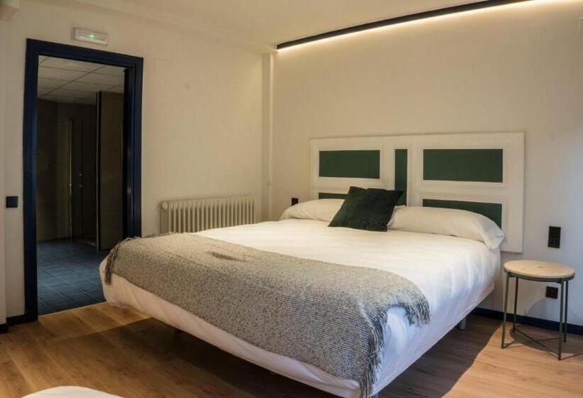 ファミリールーム, Alda Jolio Jaca