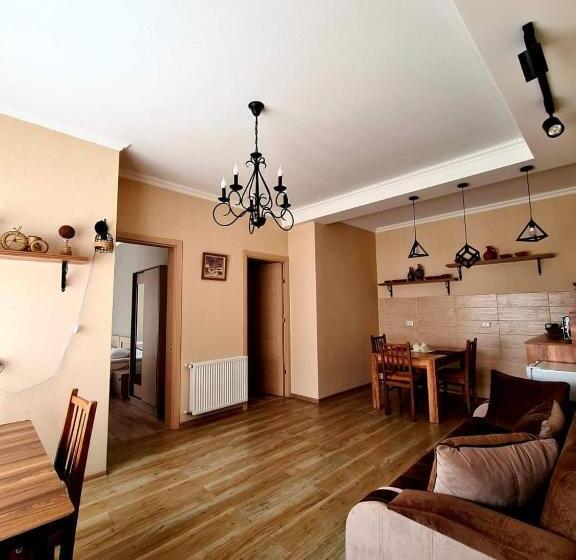 اتاق استاندارد, Baqari Inn