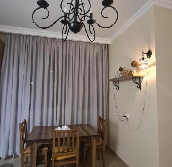 اتاق استاندارد, Baqari Inn