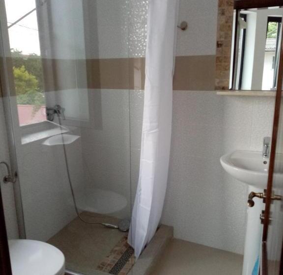 اتاق لوکس, Romsil Guesthouse