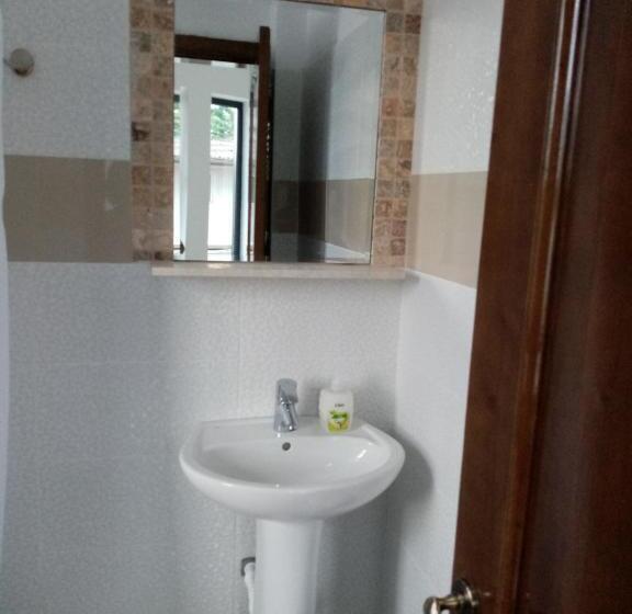 اتاق اکونومی, Romsil Guesthouse