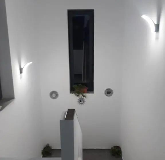 Perhehuone, Romsil Guesthouse