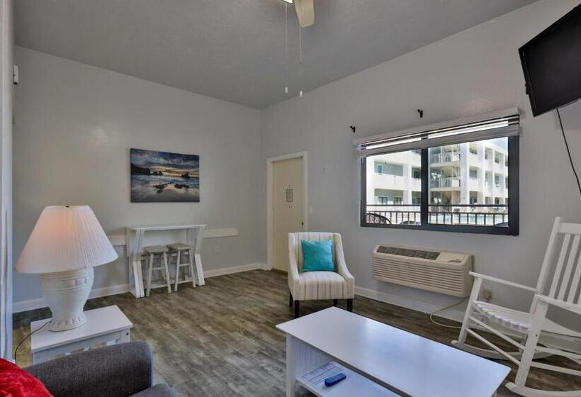 جناح سرير كينج, Coastal Waters