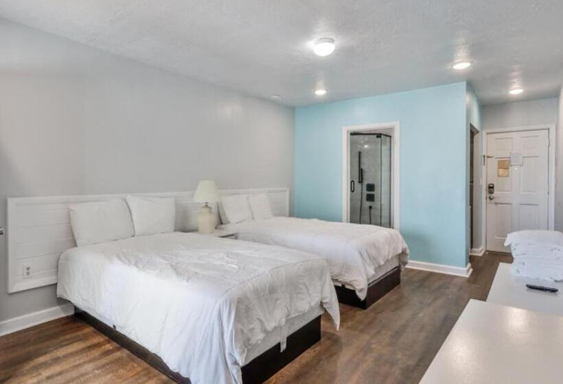 جناح, Coastal Waters