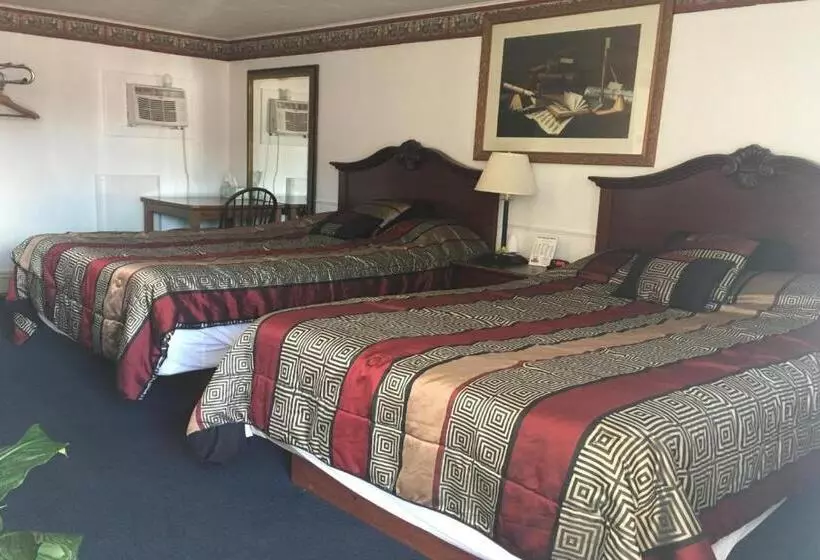 ２ダブルベッドのスタンダードルーム, Colonial Inn New Ulm Extended Stay