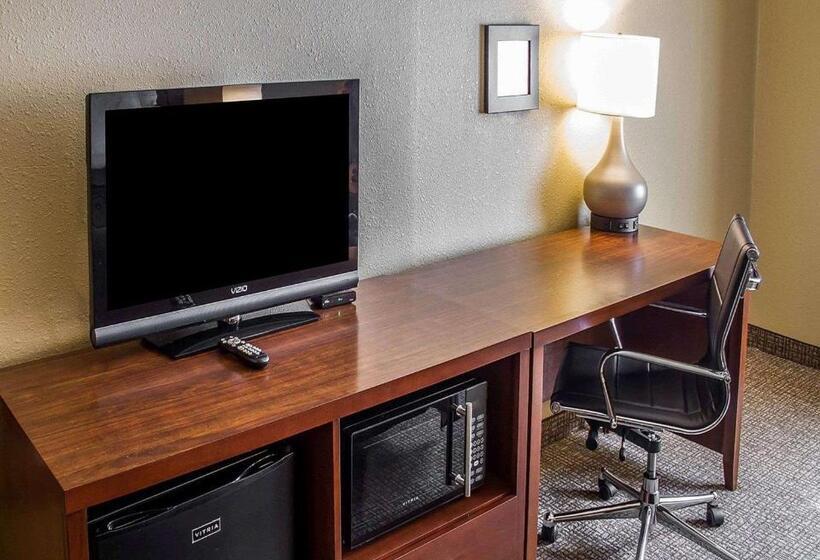 غرفة قياسية سرير كينج لذوى الإحتياجات الخاصة, Comfort Inn Roseburg