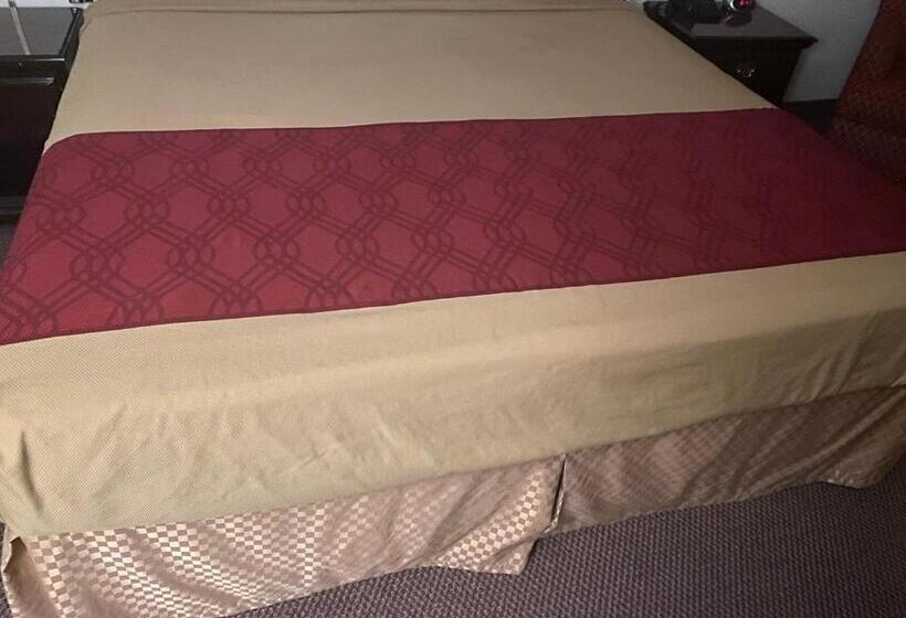 套房, Econo Lodge Inn & Suites