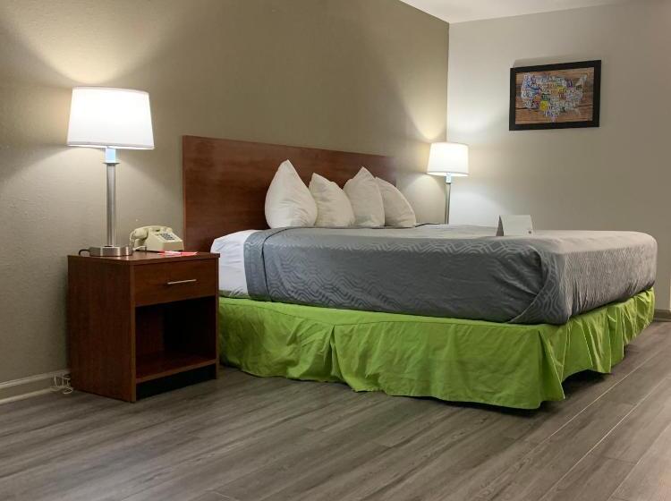 キングサイズベッドのスタンダードルーム, Econo Lodge