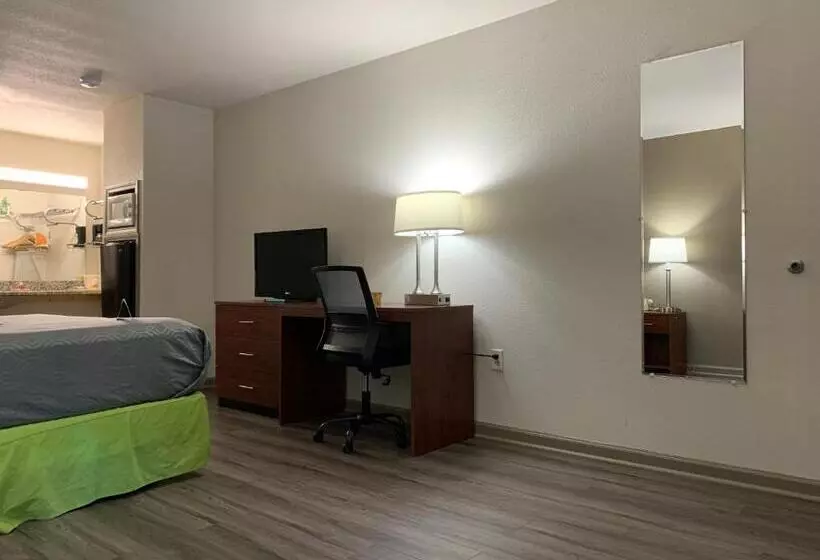 キングサイズベッドのスタンダードルーム, Econo Lodge