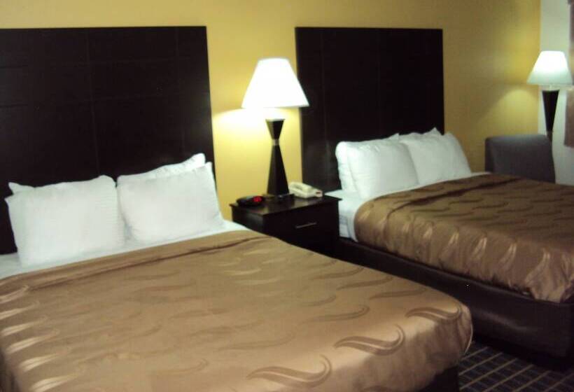 ２ダブルベッドのスタンダードルーム, Quality Inn Carbondale University Area