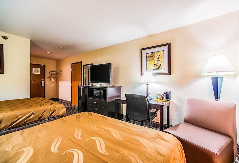 ２ダブルベッドのスタンダードルーム, Quality Inn Carbondale University Area