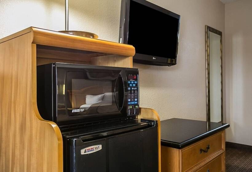 스탠다드 룸 더블 침대 2개, Quality Inn