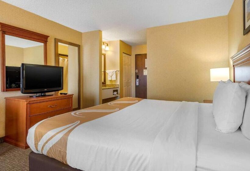 חדר סטנדרט עם מיטת קינג, Quality Inn I25