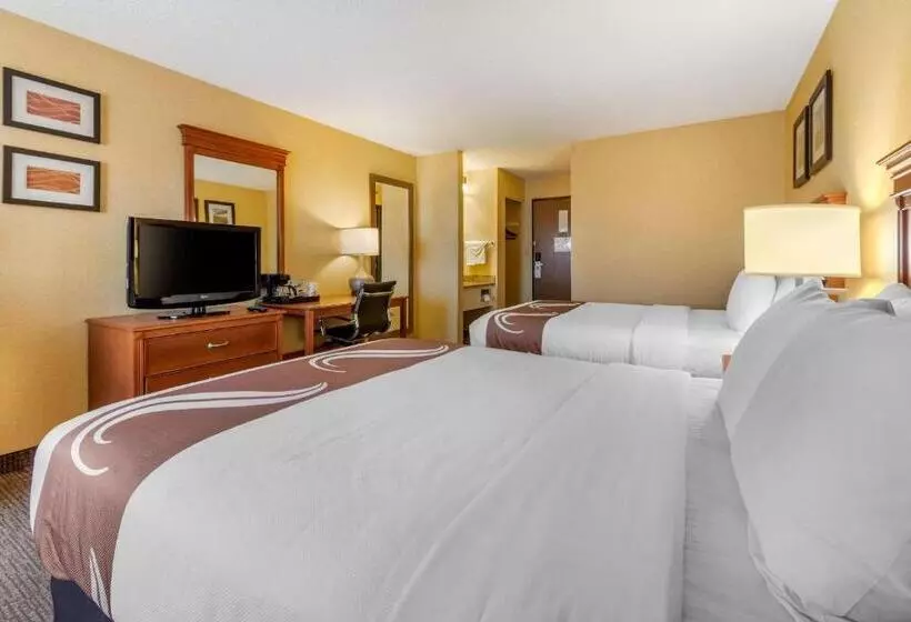 اتاق استاندارد, Quality Inn I25