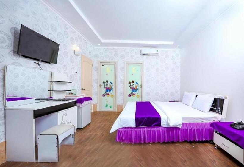 بنگله خانوادگی, Ngọc Hưng