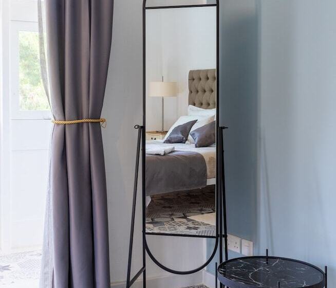 اتاق لوکس, Myn In Rabat