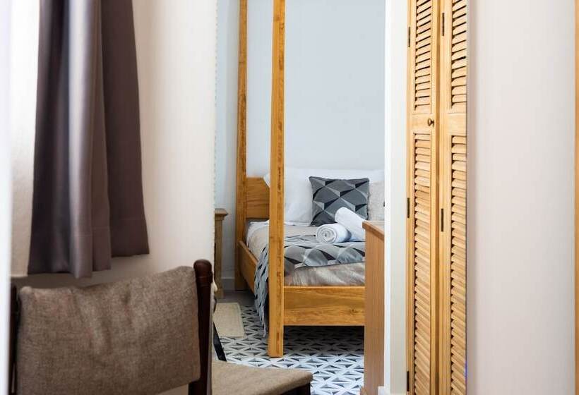 اتاق لوکس, Myn In Rabat