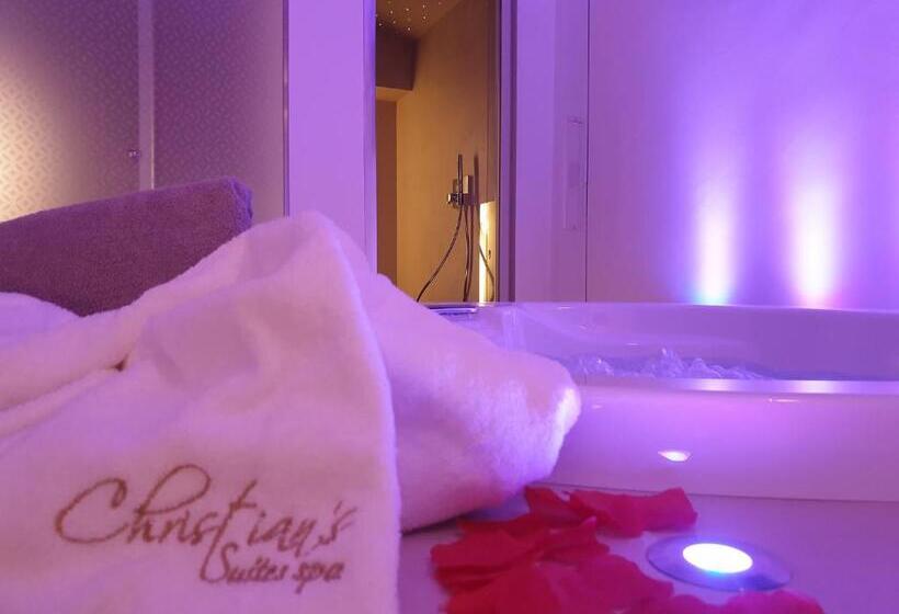 جناح مزود بجاكوزى, Christian S Suites & Spa