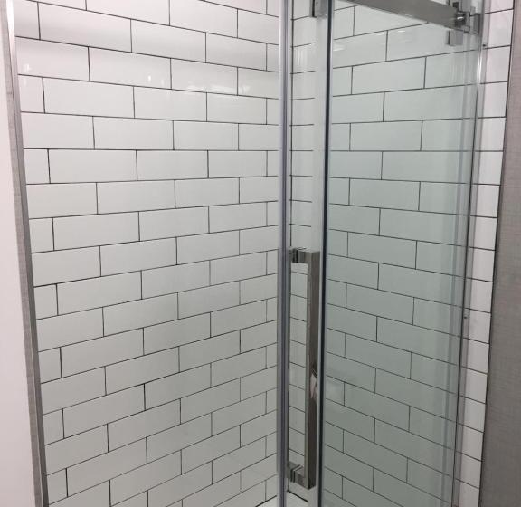 キングサイズベッドのスイートルーム, Riverside Inn Hannibal