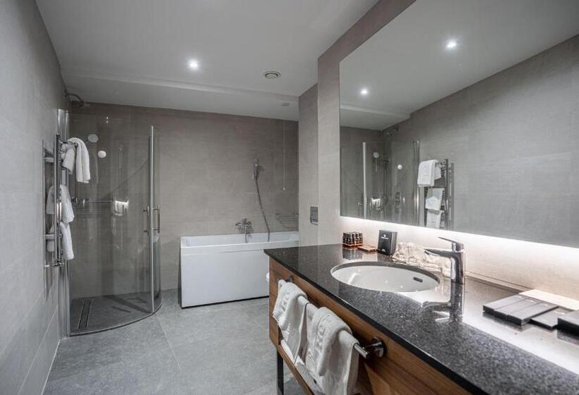 آپارتمان 1 خوابه, Tonanti