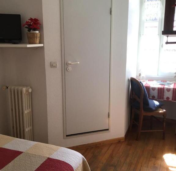 基本间, Les Gentianes