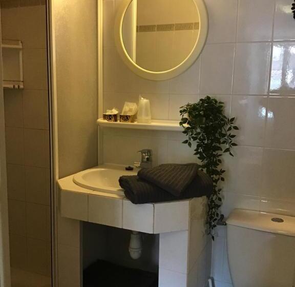 四人标准间, Les Gentianes