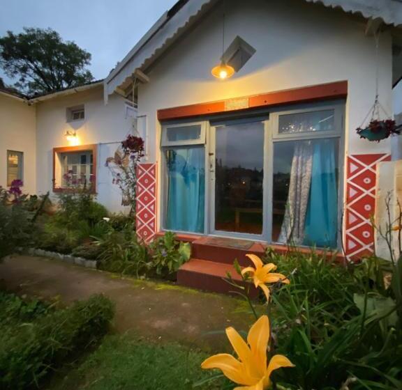 חדר סטנדרט נוף לגינה, The Birdhouse Backpackers Hostel