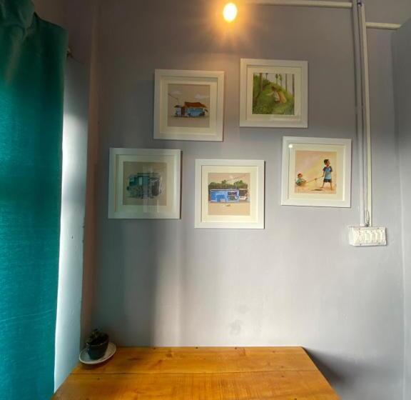 חדר סטנדרט נוף לגינה, The Birdhouse Backpackers Hostel