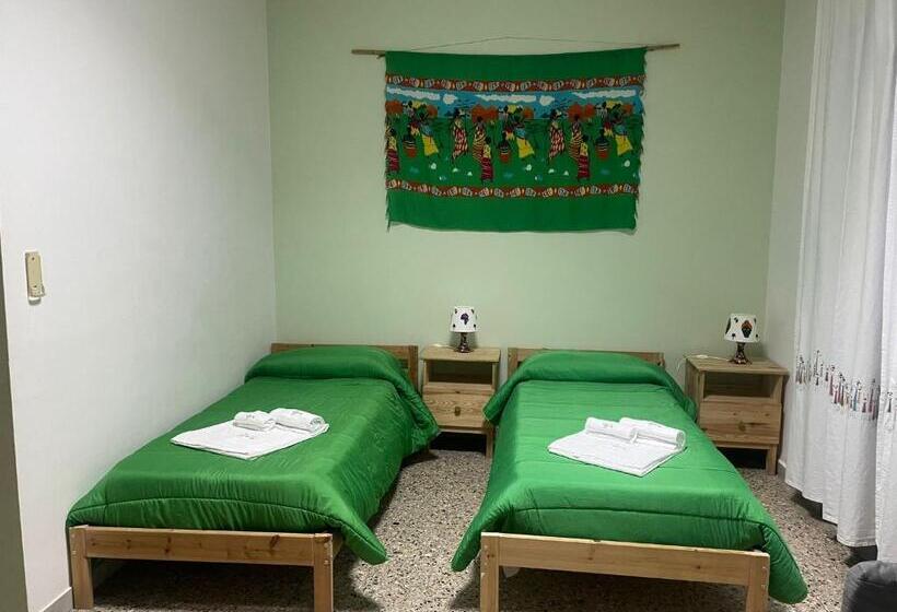 اتاق استاندارد, Beteyà Hostel Don Bosco