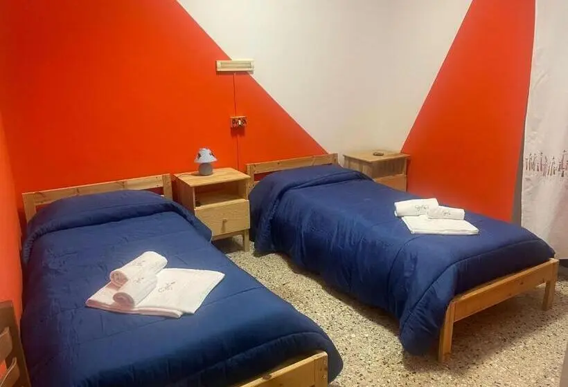 اتاق استاندارد چهار تخته, Beteyà Hostel Don Bosco