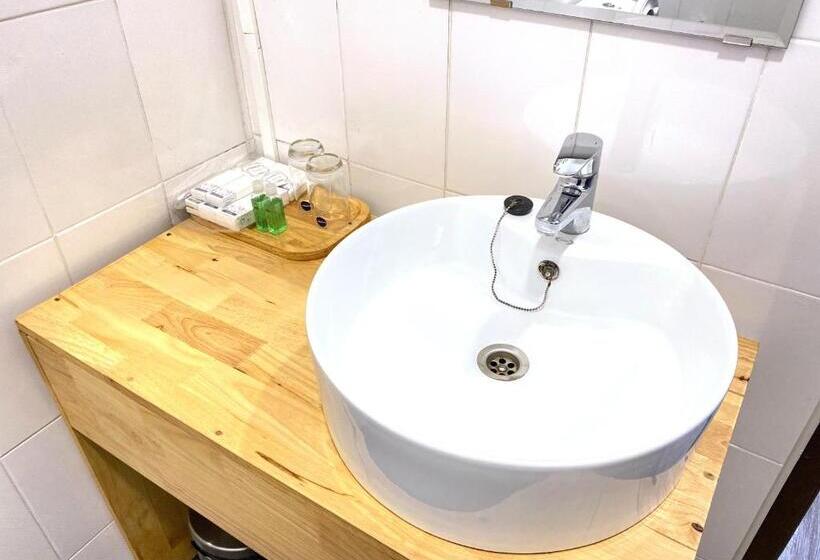 اتاق سوپریور, Hinode Hotel ဟိနောဒေ့ဟိုတယ်