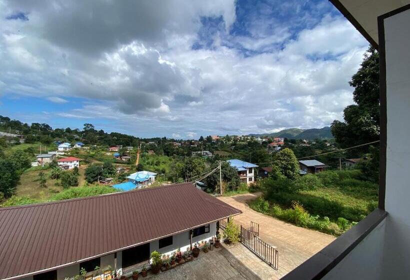 اتاق لوکس با بالکن, Hinode Hotel ဟိနောဒေ့ဟိုတယ်