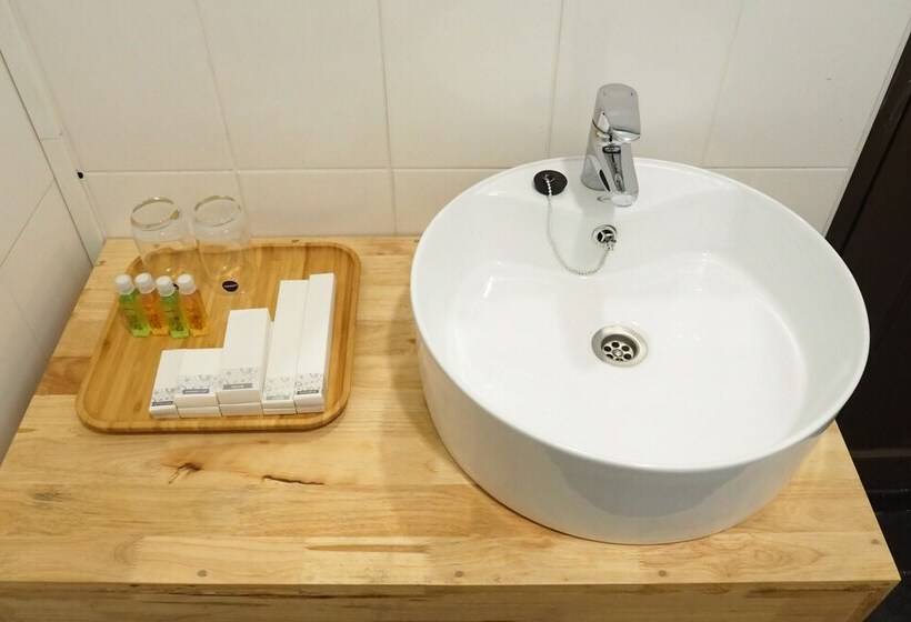 اتاق سوپریور, Hinode Hotel ဟိနောဒေ့ဟိုတယ်