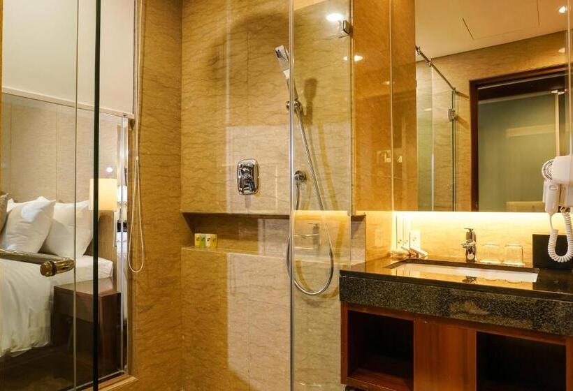 Delüks Oda, Swiss Belhotel Serpong