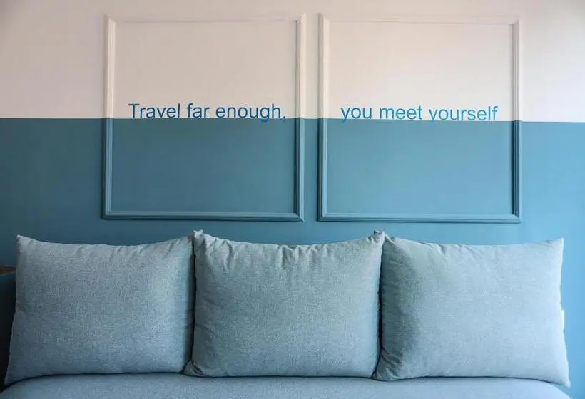 اتاق استاندارد چهار تخته, Mom`s House